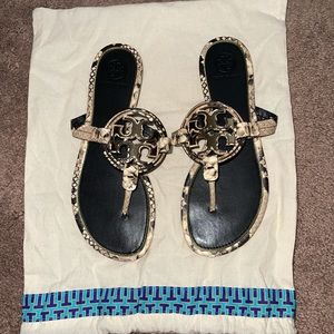 🤎🤎LIKE NEW TORY BURCH SANDALS🤎🤎